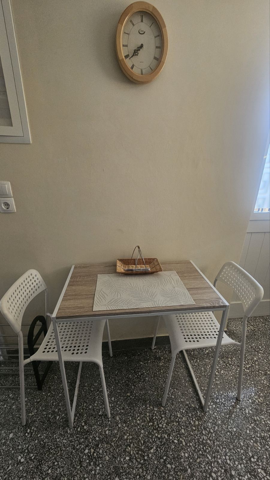 Το Πατρικό της Γειτονιάς και η περιοχή του Αιγίου